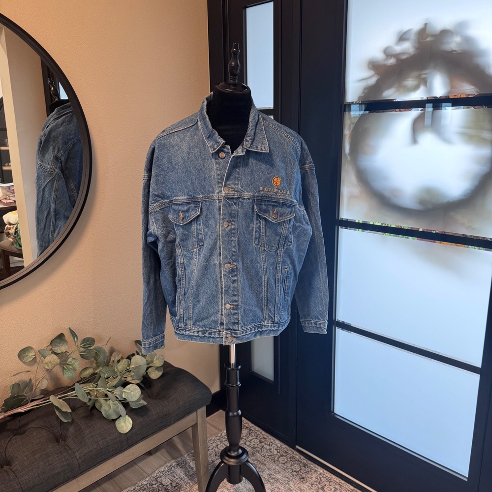Leupold Denim Trucker Jacket Mens 2XL Blue Cotton Made in USA Embroidered Logo